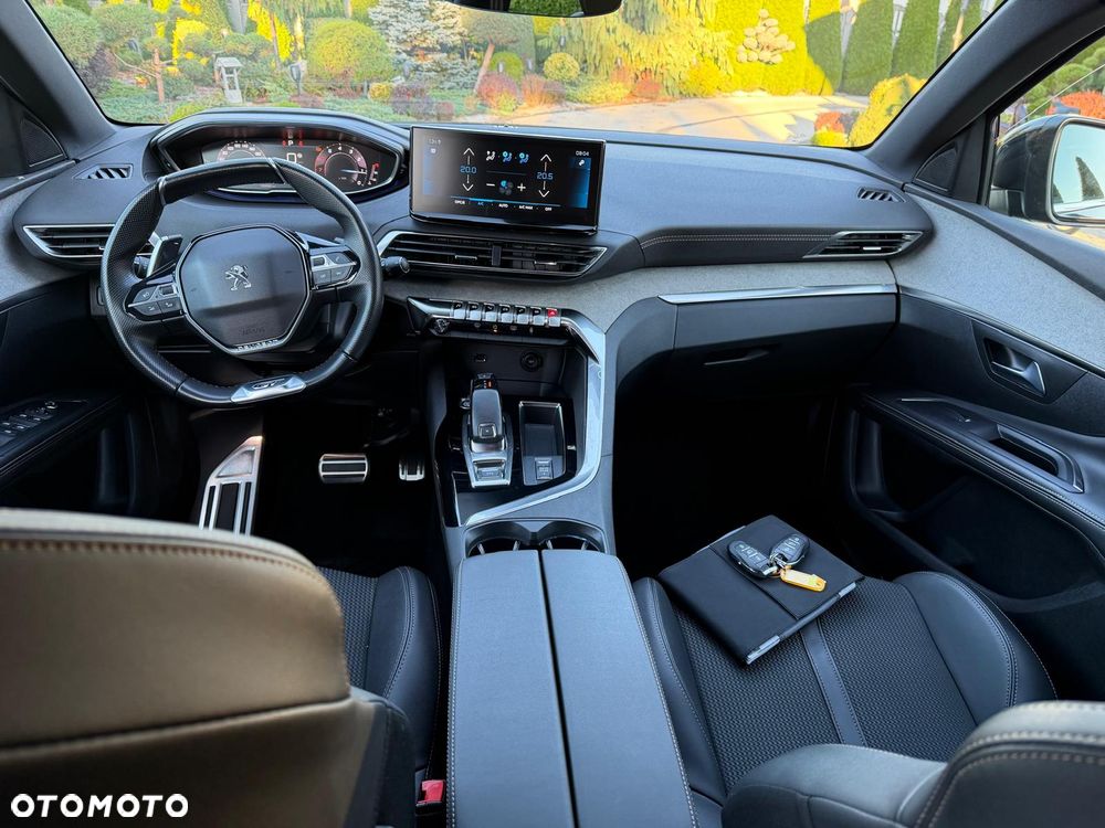 Peugeot 5008 PureTech 130 EAT8 Stop & Start GT - 24
