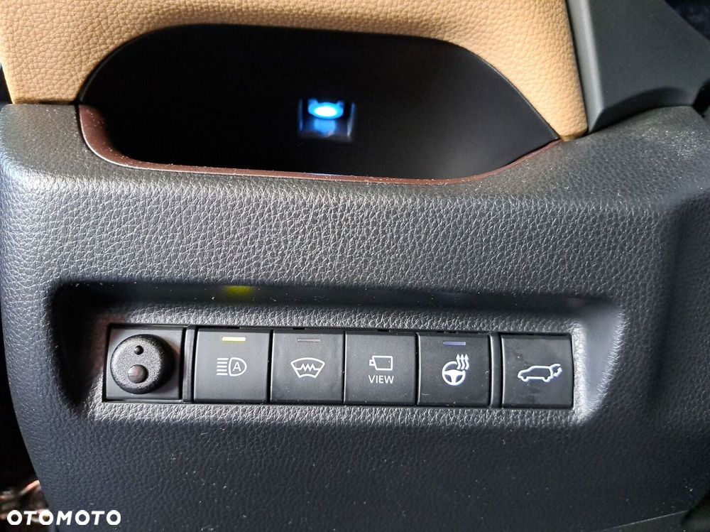 Toyota RAV4 2.5 Hybrid Executive 4x4 - 37