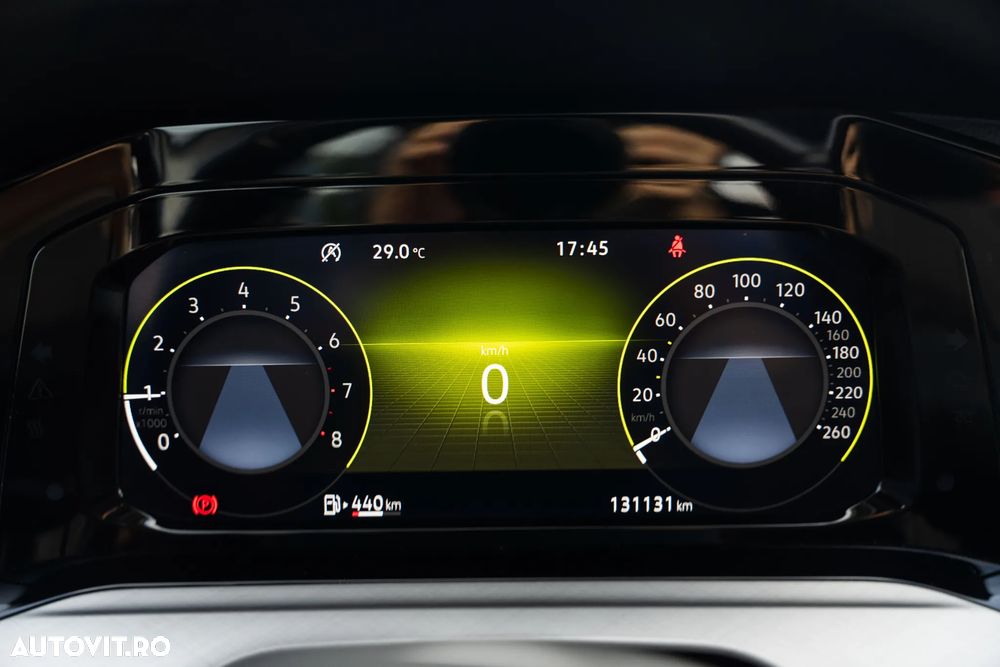Volkswagen Golf 1.0 TSI Life - 24