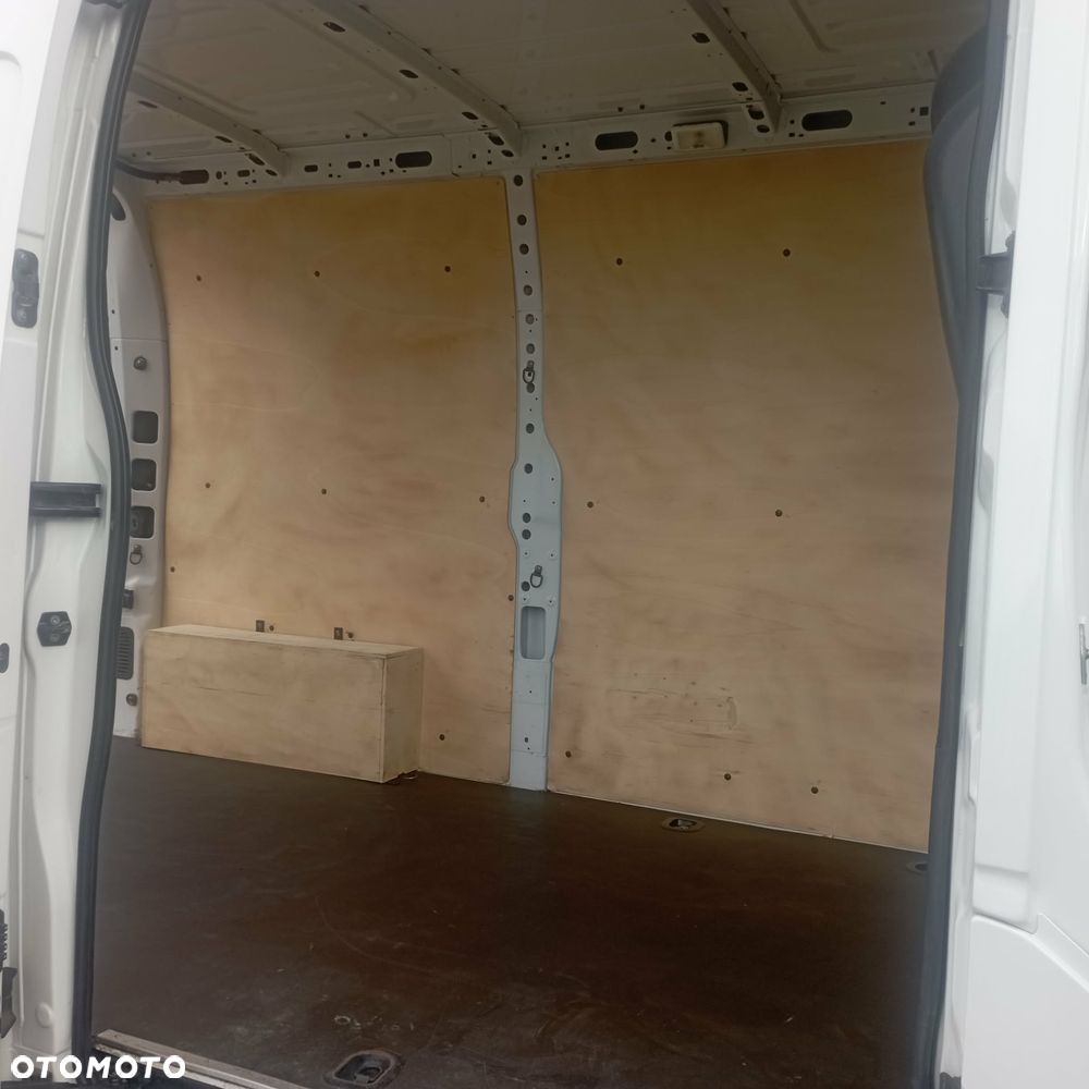 Renault Master - 22