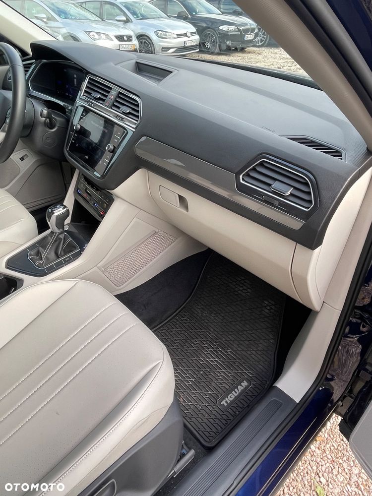 Volkswagen Tiguan - 27
