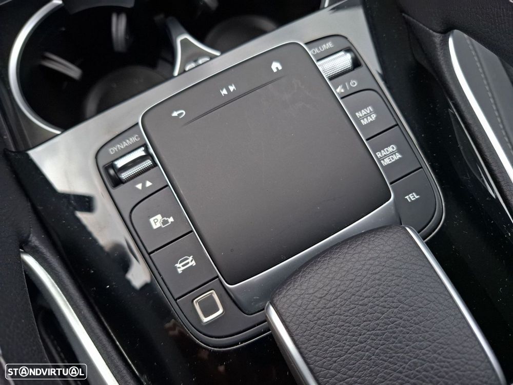 Mercedes-Benz GLE 300 d 4Matic — fotografia 22