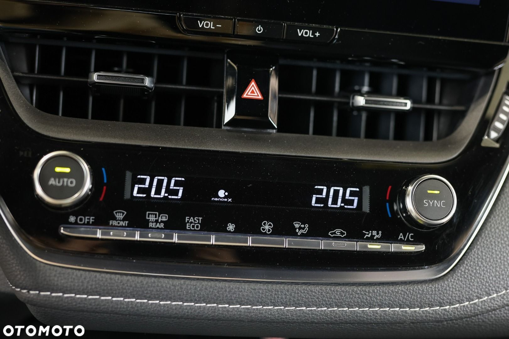 Toyota Corolla - 28