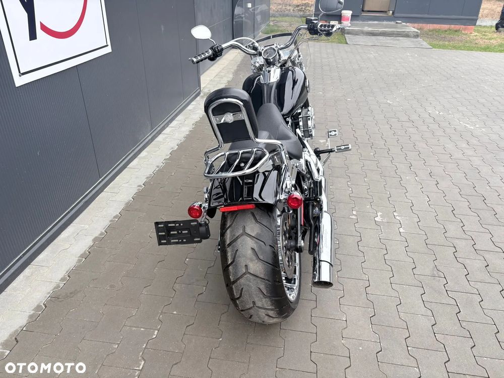 Harley-Davidson Softail Breakout - 7