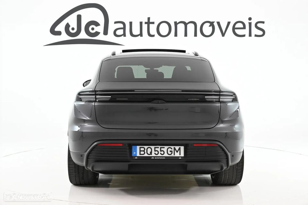 Porsche Macan Electric 4 - 9