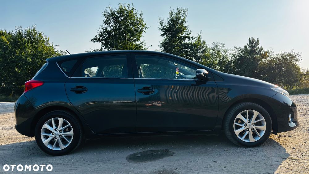 Toyota Auris 1.6 Valvematic Multidrive S Executive - 7