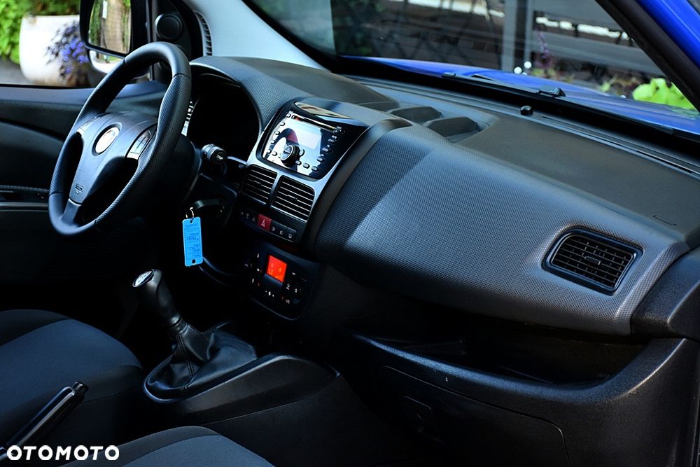 Fiat Doblo 1.3 16V Multijet Active - 22