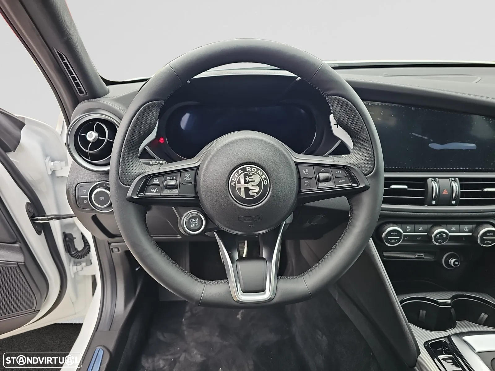 Alfa Romeo Giulia 2.2 D Tributo Q4 AT8 - 12