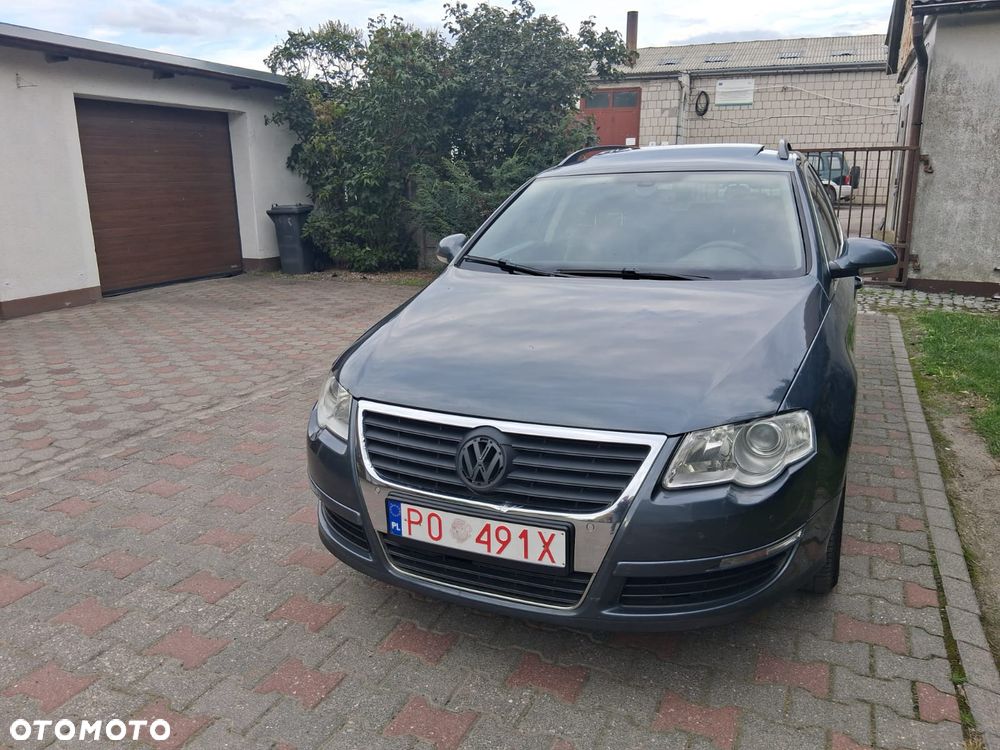 Volkswagen Passat 1.6 TDI BlueMotion Technology Highline - 1