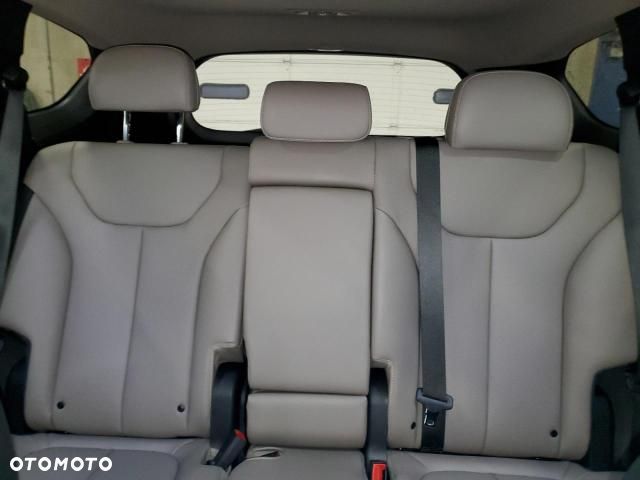 Hyundai Santa Fe - 7