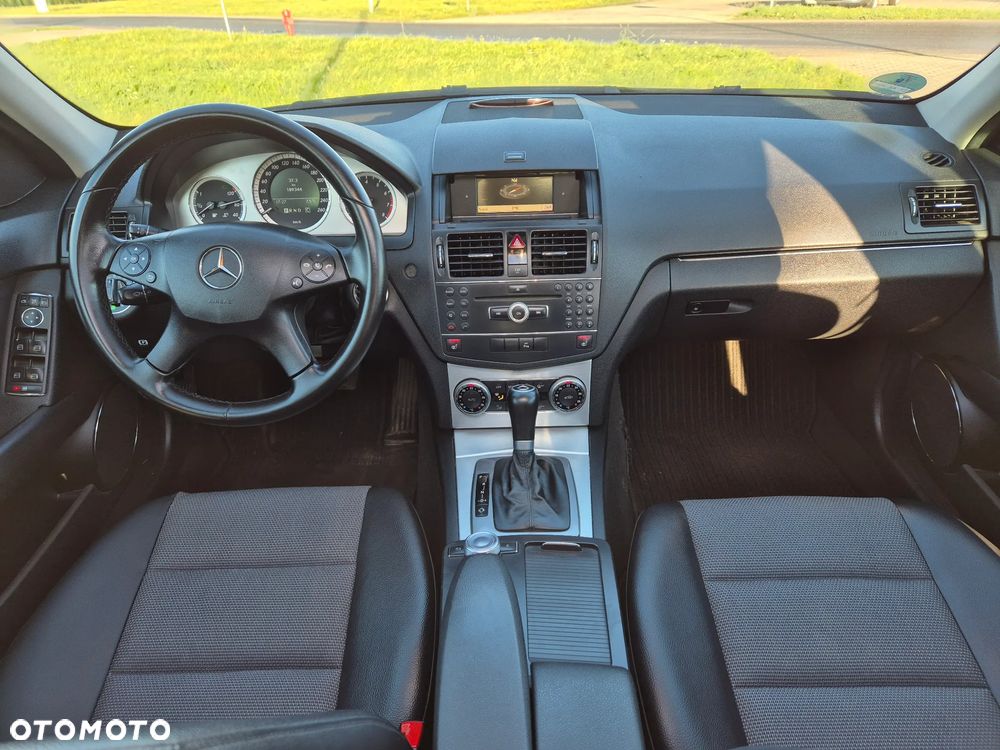 Mercedes-Benz Klasa C 180 T Kompressor Automatik BlueEFFICIENCY Avantgarde - 7