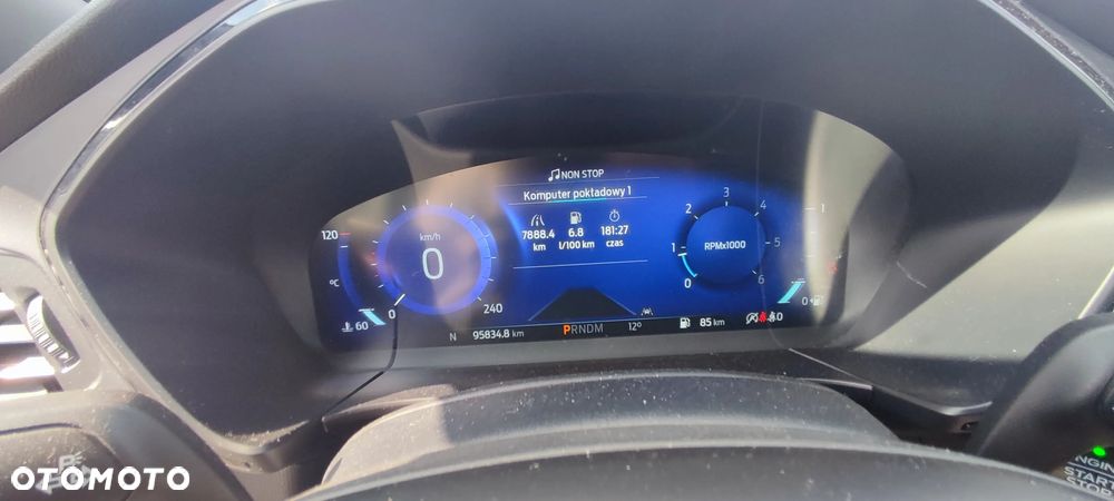 Ford Kuga 1.5 EcoBlue ST-LINE - 9