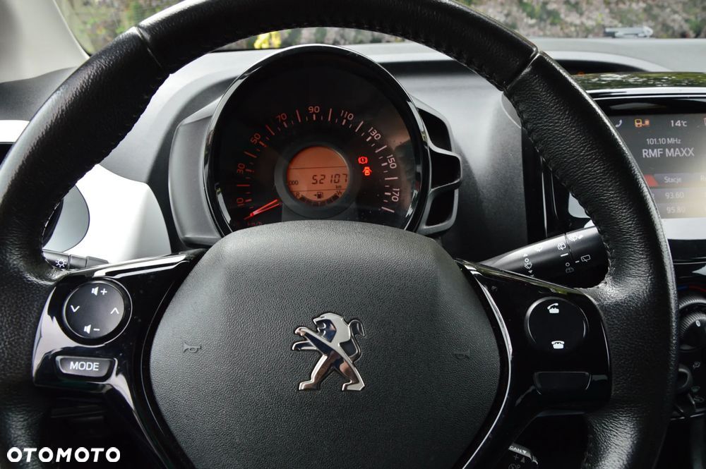 Peugeot 108 PureTech 82 Top Style - 10