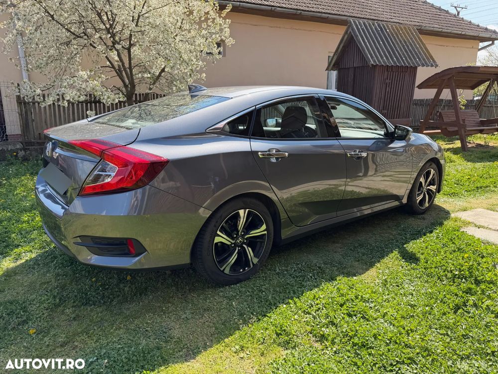 Honda Civic 1.5 VTEC Turbo Elegance Navi - 4