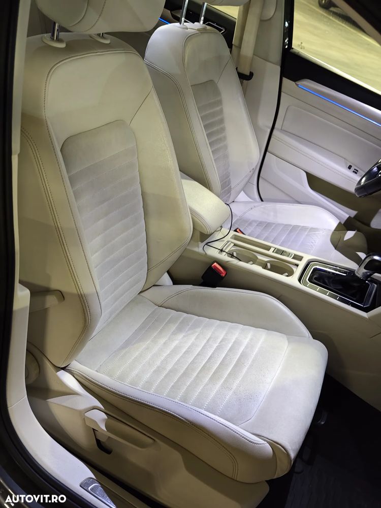Volkswagen Passat - 22