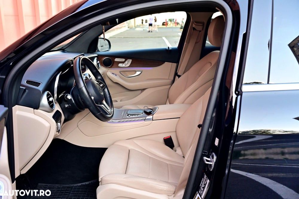 Mercedes-Benz GLC Coupe 300 4MATIC - 9