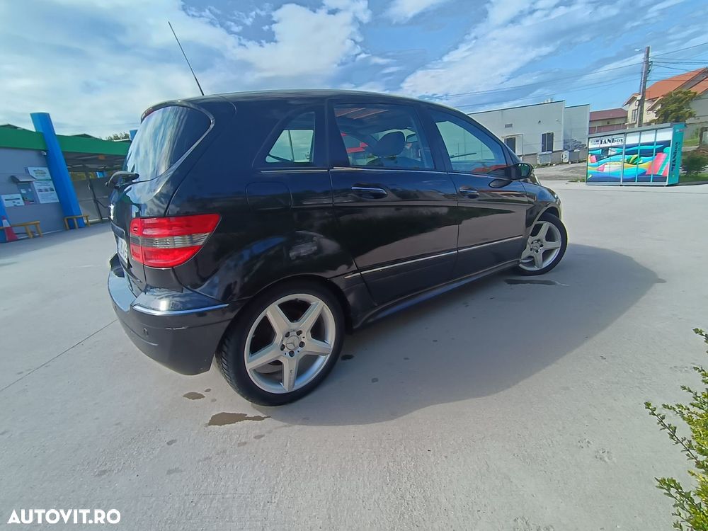 Mercedes-Benz B 200 Standard - 10