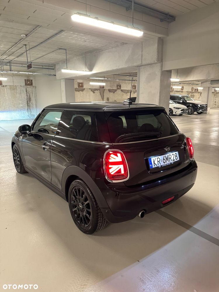 MINI Cooper Standard - 5