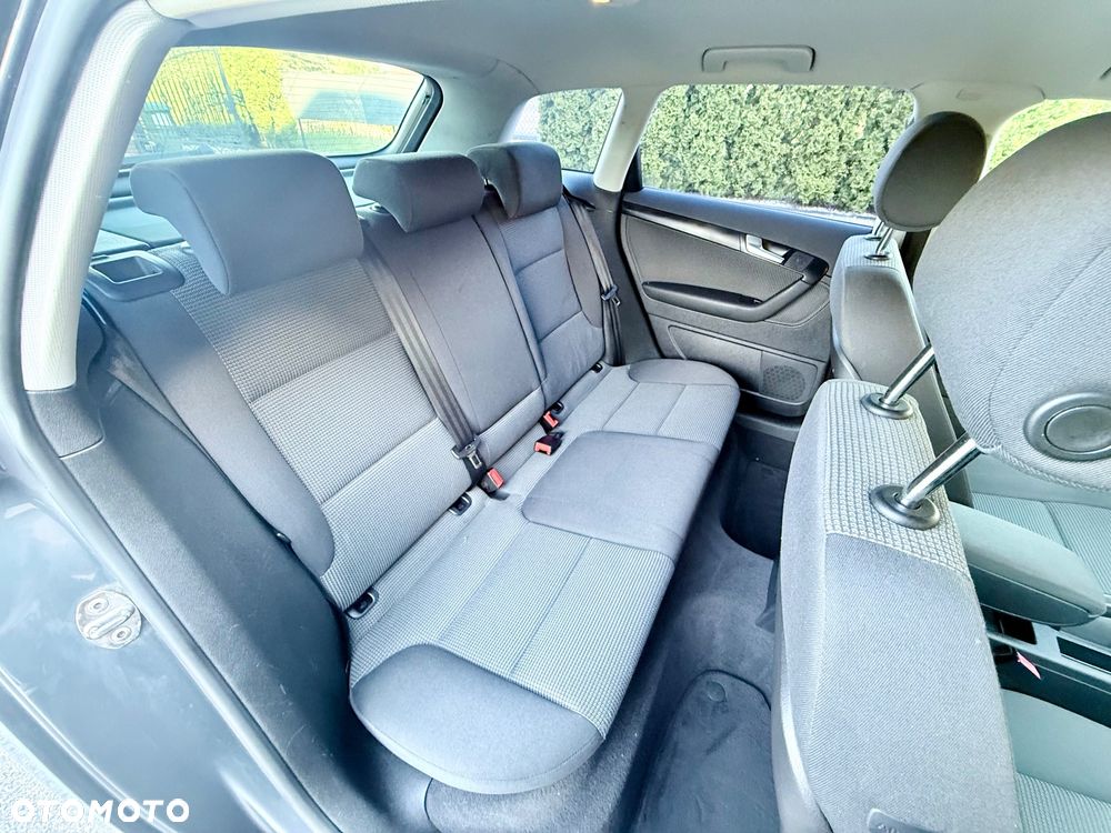 Audi A3 Sportback 1.6 Ambiente - 11