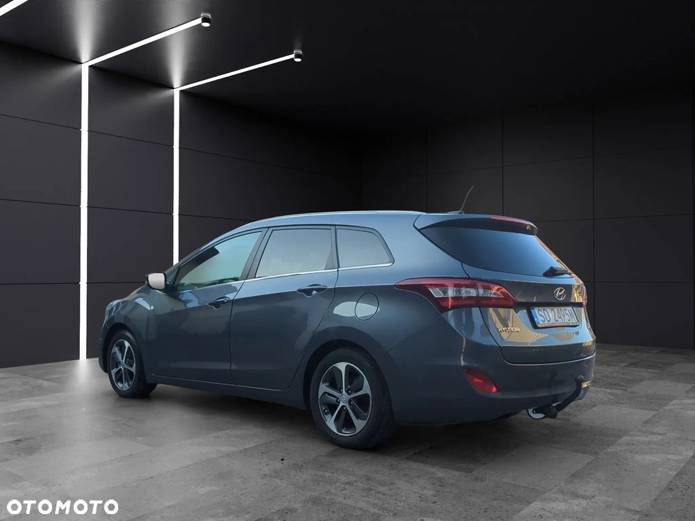 Hyundai i30 1.6 D Premiere Style - 4