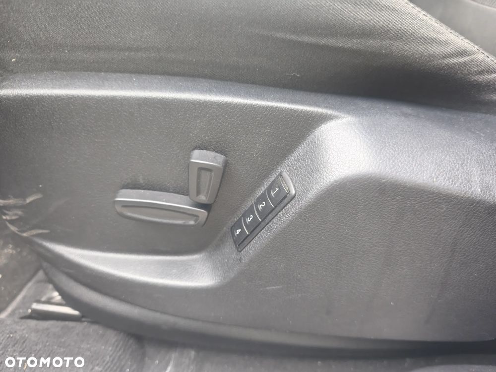Ford S-Max 2.0 TDCi DPF Business Edition - 13