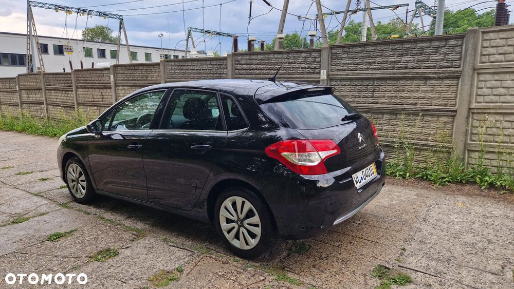Citroën C4 VTi 120 Exclusive - 4
