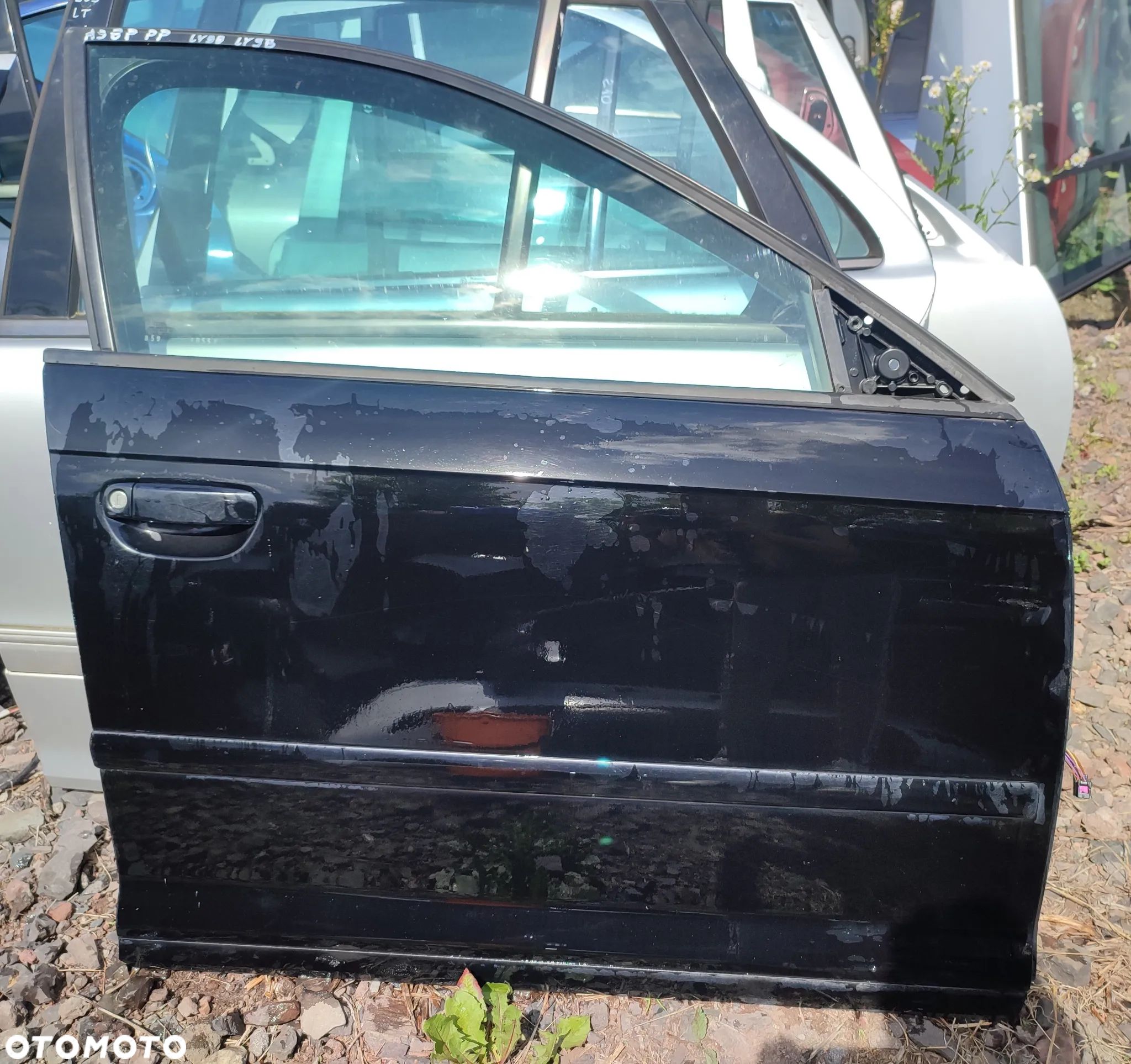 Audi A3 8P HB 5D drzwi prawe przód przednie kolor LY9B - 1