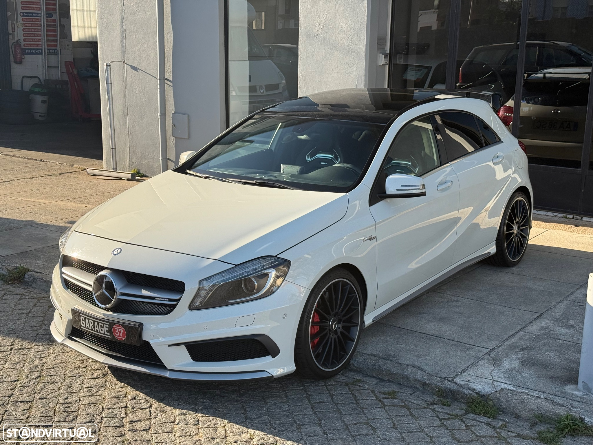 Mercedes-Benz A 45 AMG 4-Matic - 5