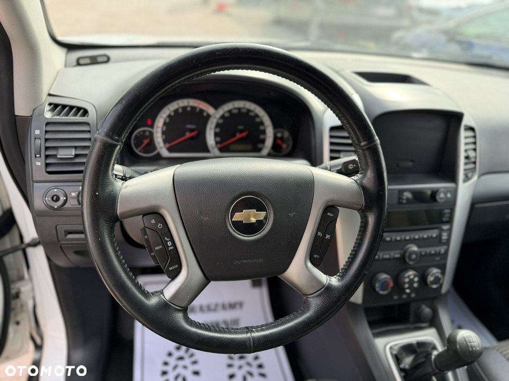 Chevrolet Captiva 2.4 2WD 5 Sitzer LS - 17