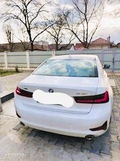 BMW Seria 3 320i xDrive AT - 2