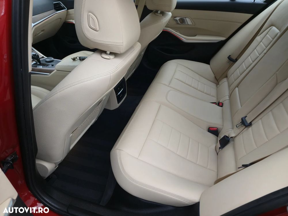 BMW Seria 3 330e iPerformance Luxury Line - 19