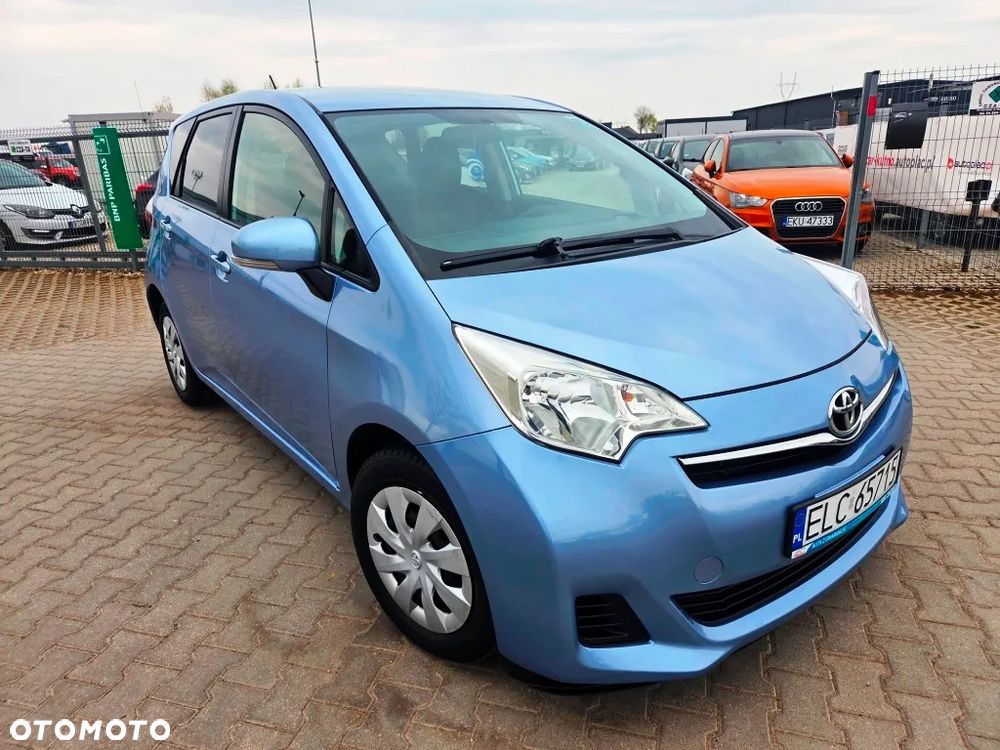 Toyota Verso S 1.33 Premium - 2