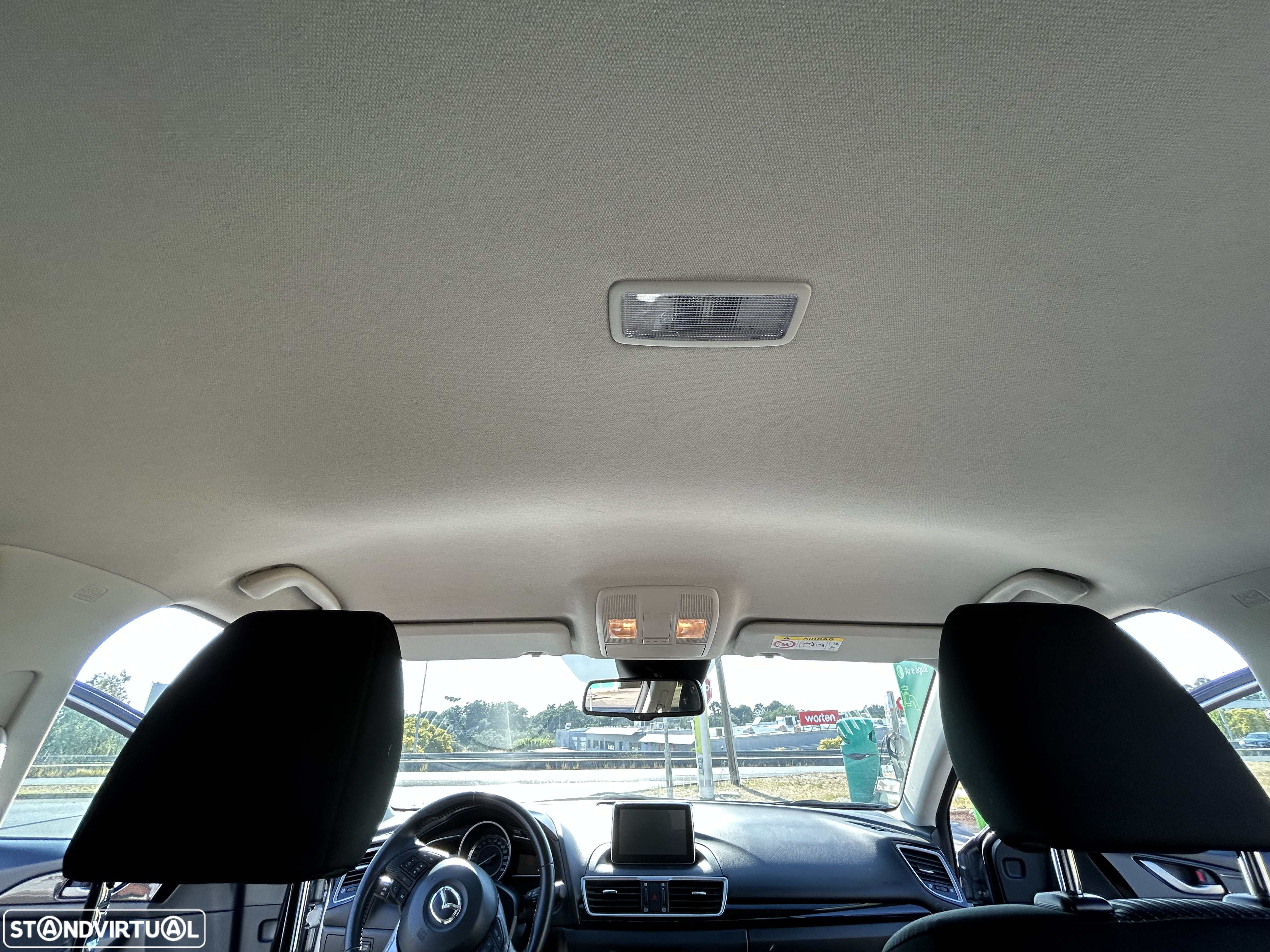 Mazda 3 1.5 Sky-G Evolve HS Navi - 37