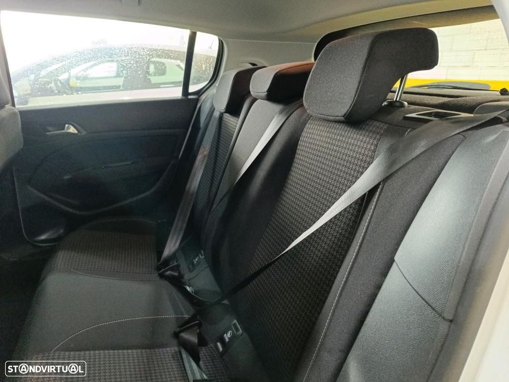 Peugeot 308 1.5 BlueHDi Business Line - 5