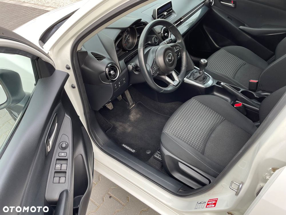 Mazda 2 - 11