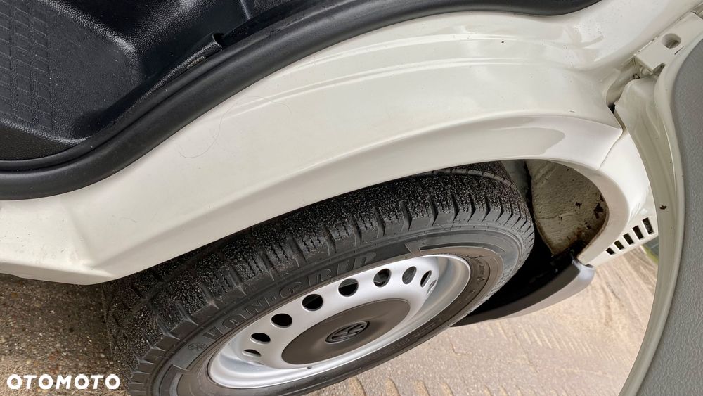 Volkswagen Transporter - 28