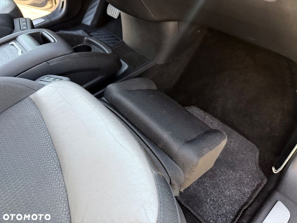 Citroën C4 Grand Picasso BlueHDi 150 EAT6 Exclusive - 23