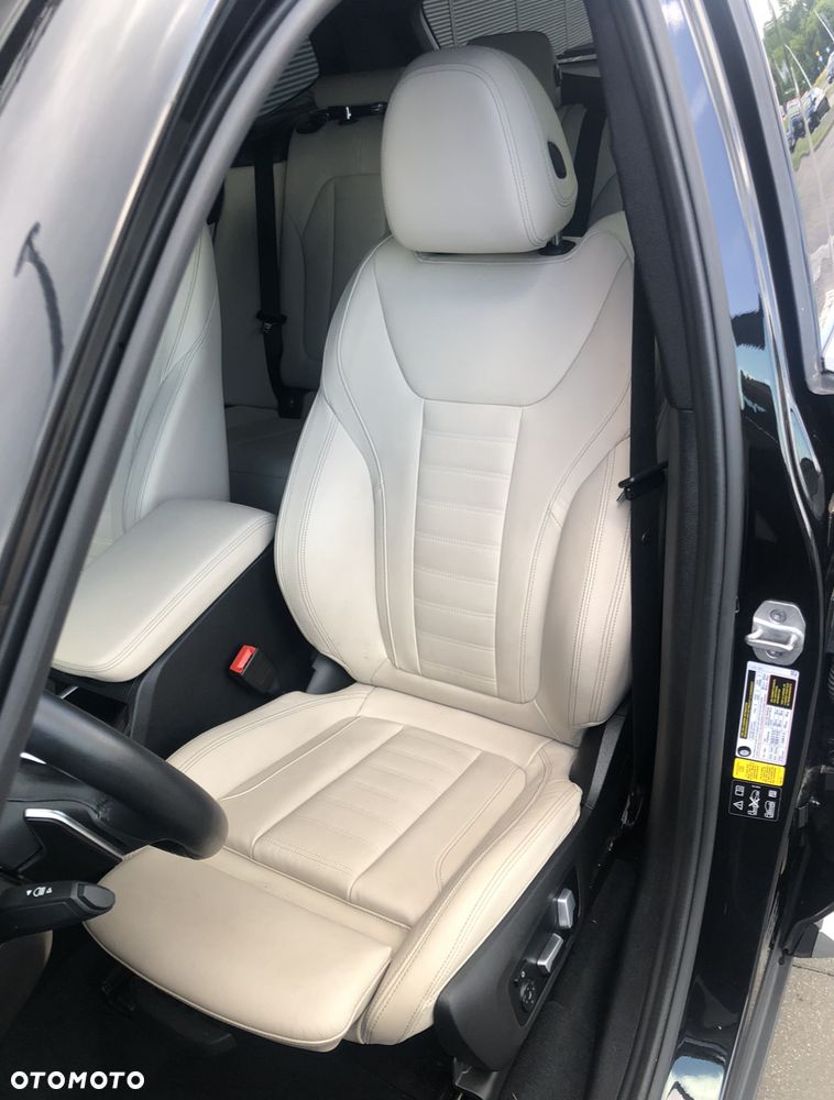 BMW X3 xDrive30i Luxury Line - 10