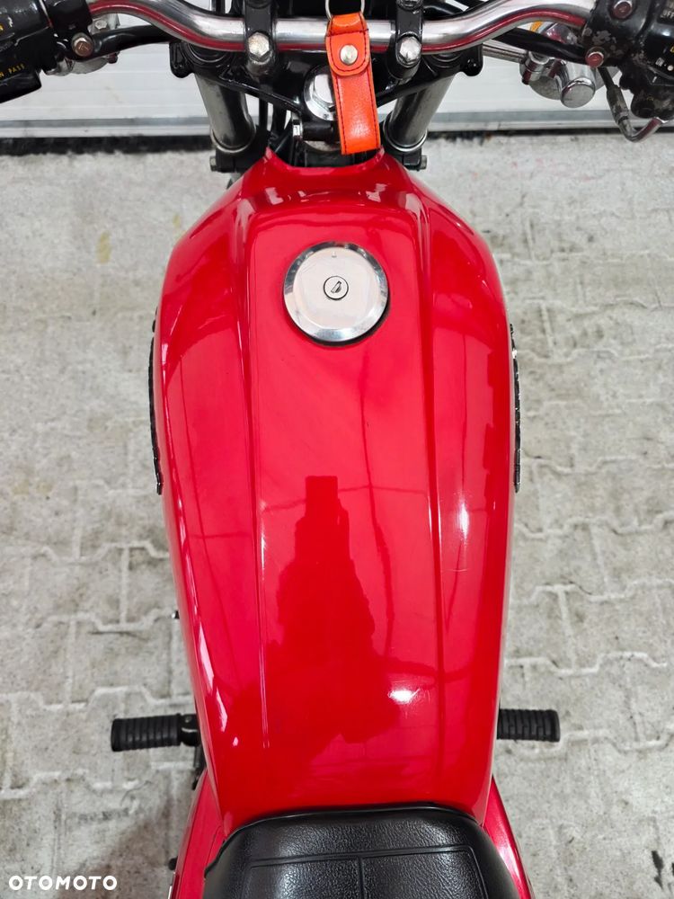 Kawasaki Z - 24