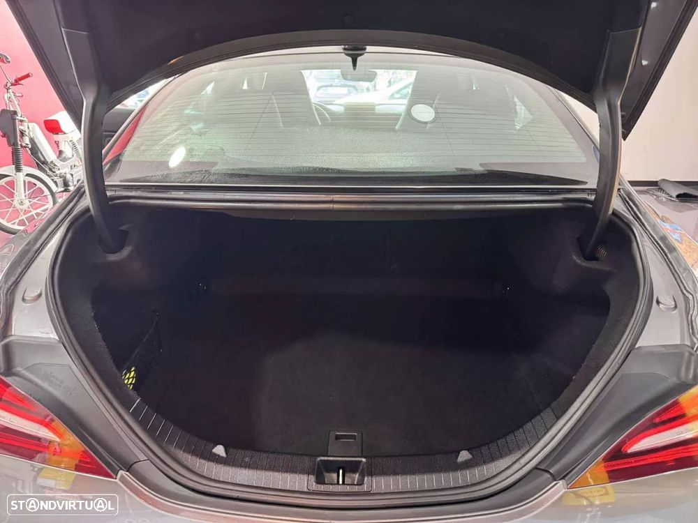 Mercedes-Benz CLA 180 d 7G-DCT Peak Edition - 25