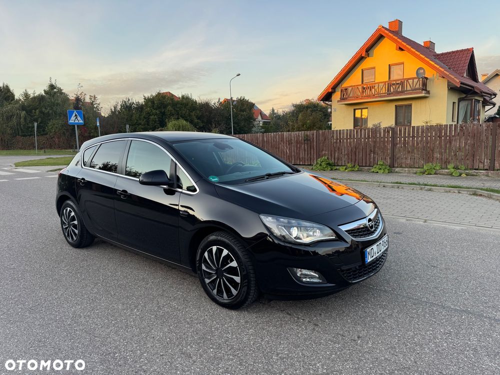 Opel Astra 1.4 Turbo Edition - 2