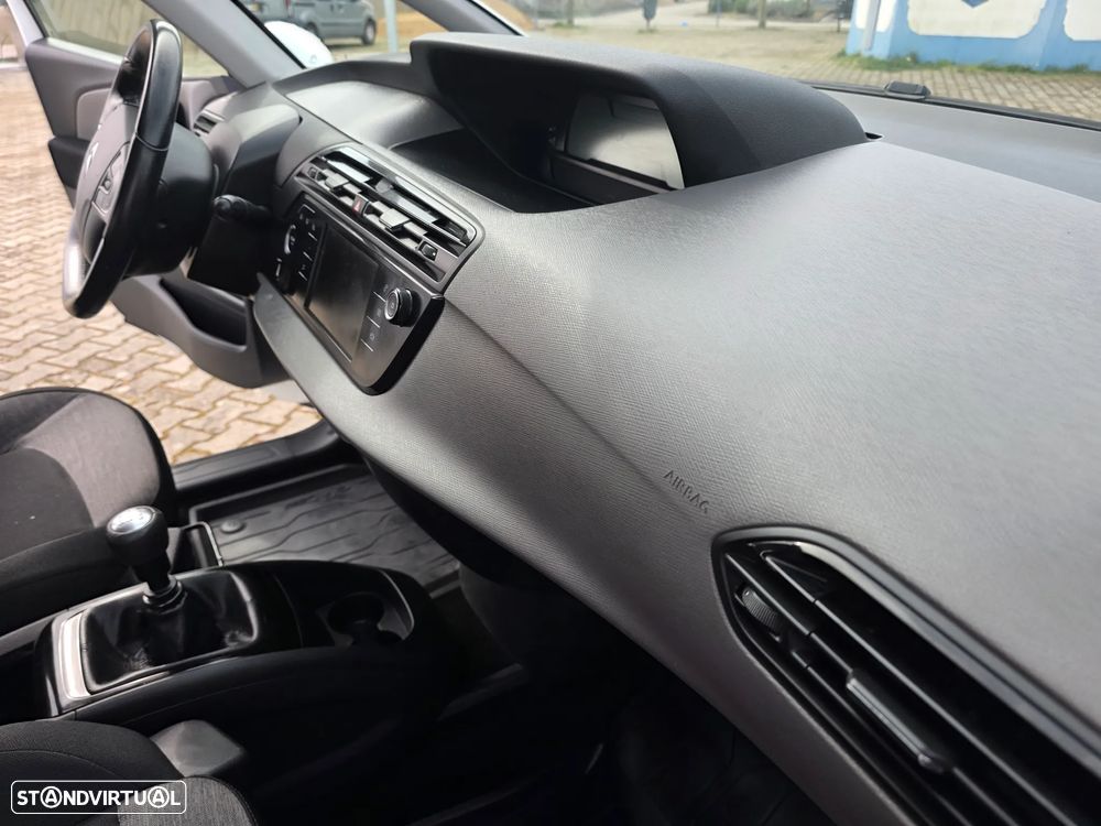 Citroën C4 Picasso 1.2 PureTech Live - 17