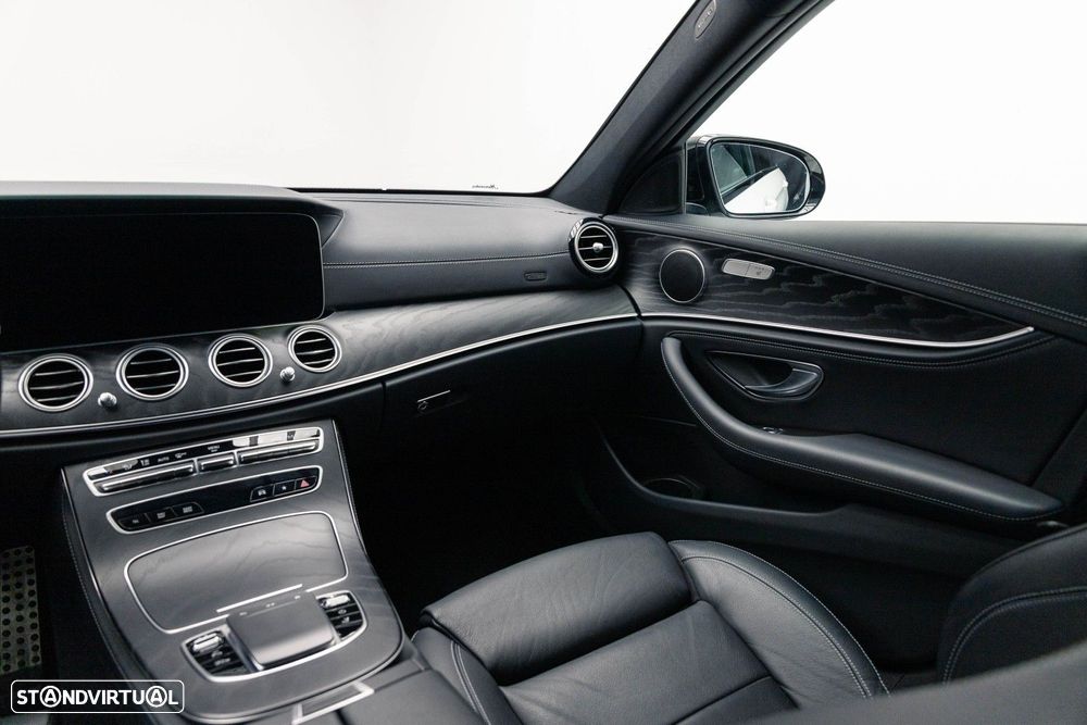Mercedes-Benz E 300 de 9G-TRONIC AMG Line - 16