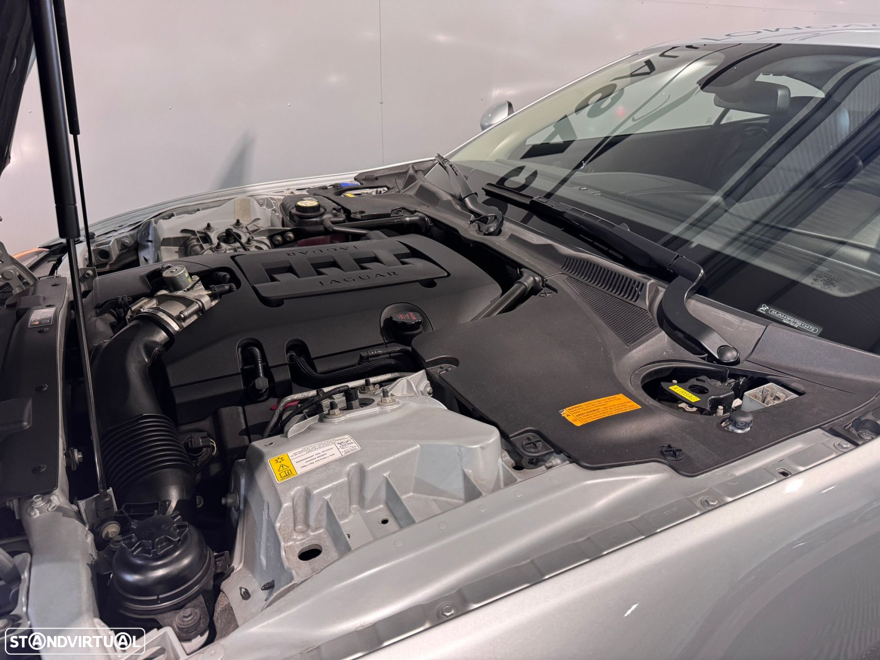 Jaguar XK 4.2 V8 Coupé - 40