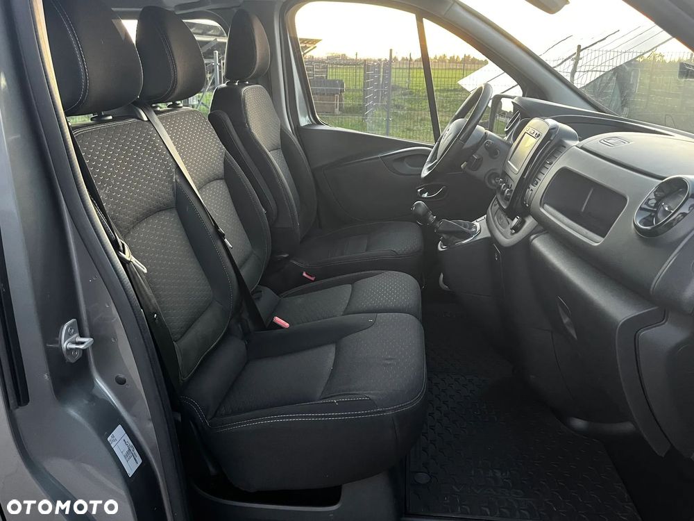 Opel Vivaro - 19