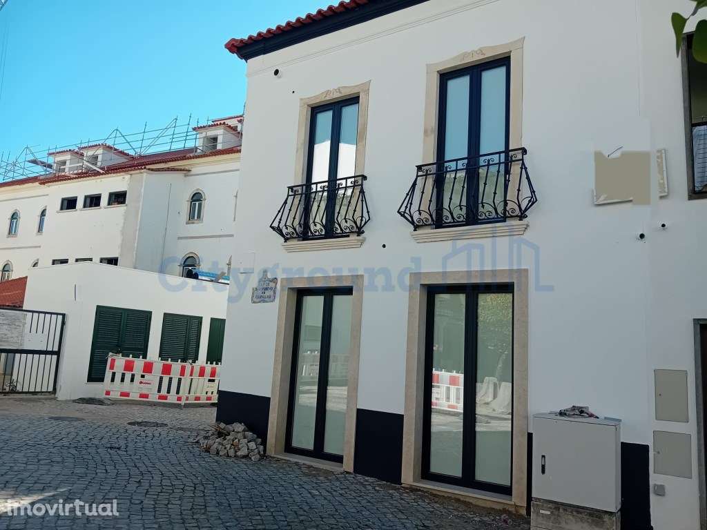Moradia Geminada V2+1 no centro da cidade, Ourém - Grande imagem: 2/21