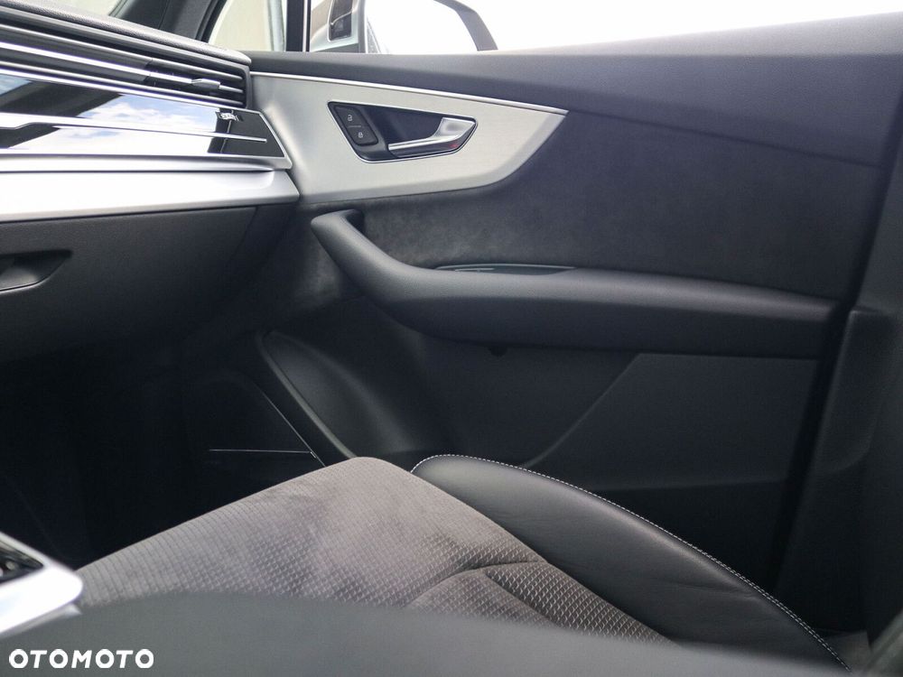 Audi SQ7 - 23