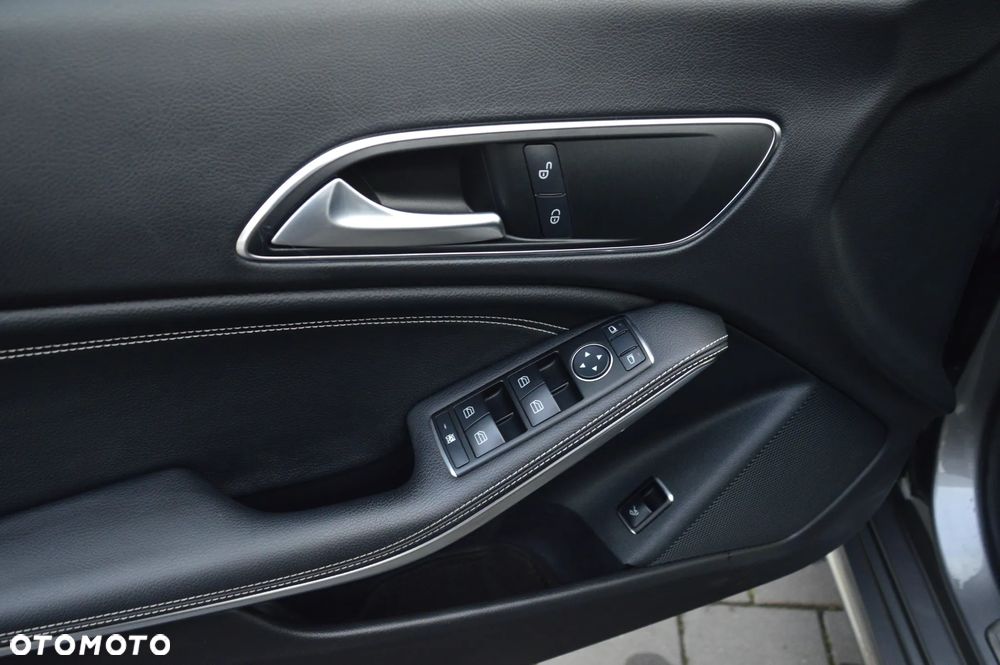 Mercedes-Benz CLA - 30