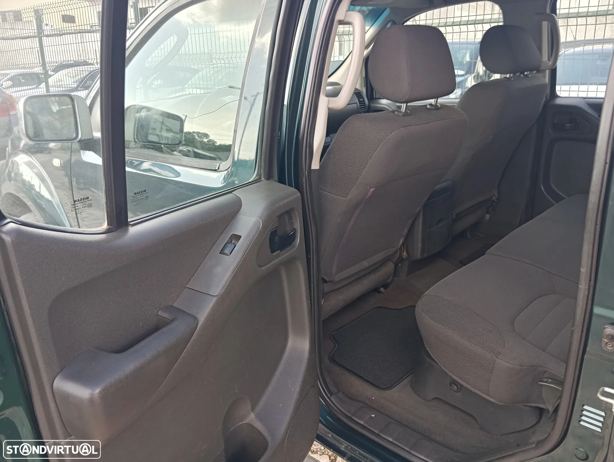 Nissan Navara 2.5 dCi CD Pilot - 12