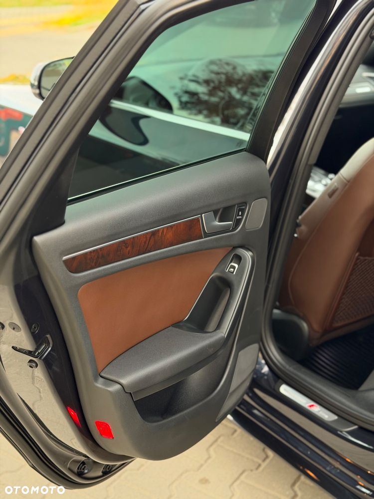 Audi A4 Limousine - 31
